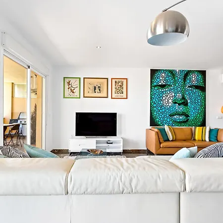 With Sea Views Apartament *
