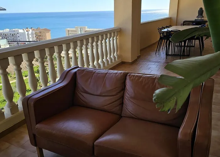 With Sea Views Lejlighed *